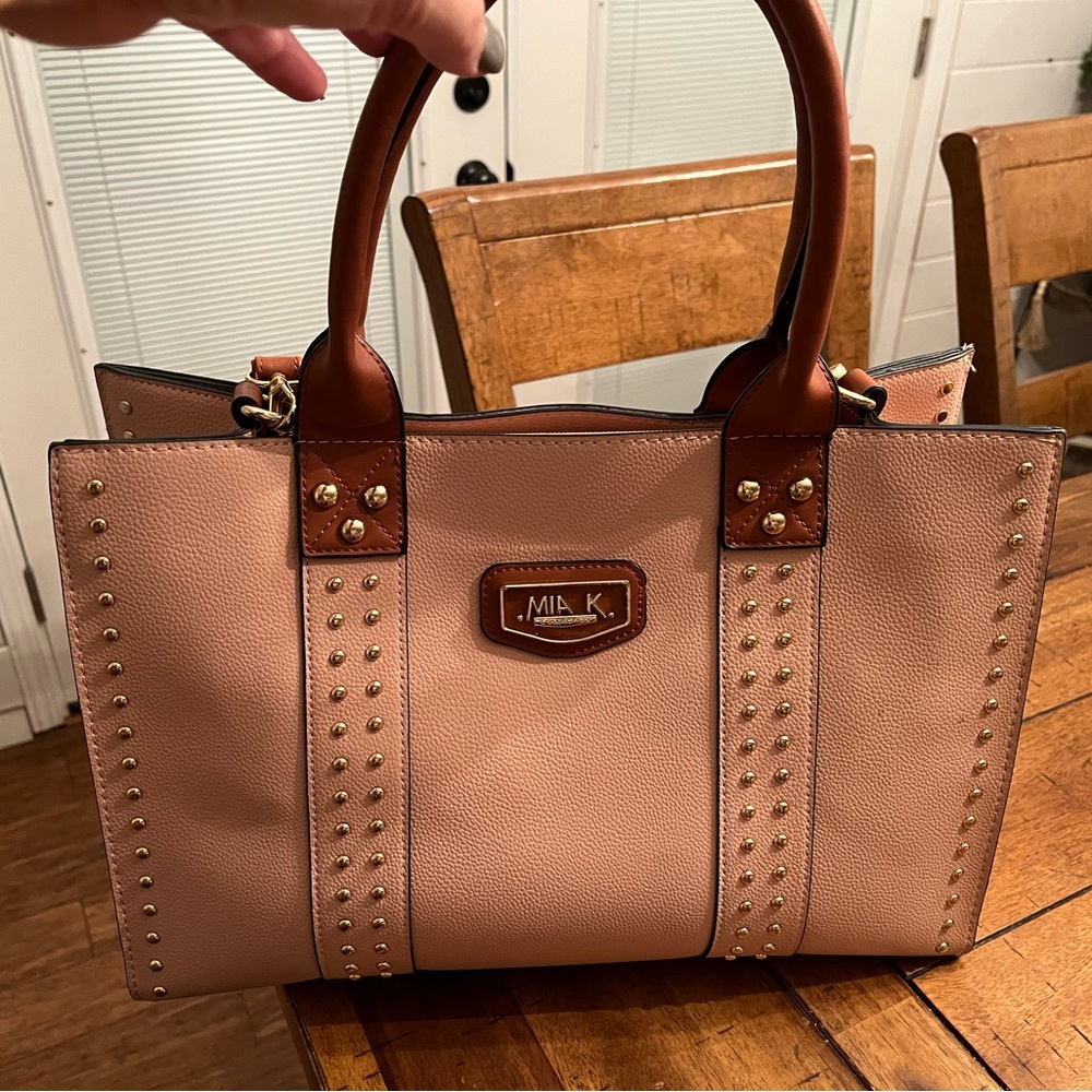 Mia K purse